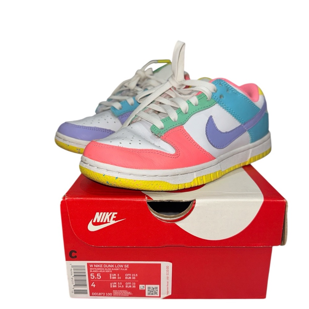 Nike Dunk Low SE Pastel Sneakers